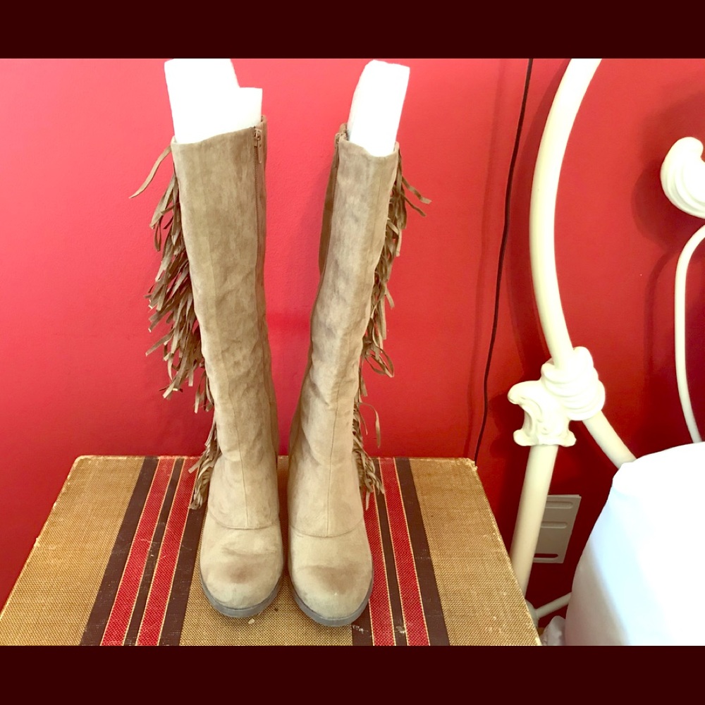 Knee High Fringe Boots w/covered heel!